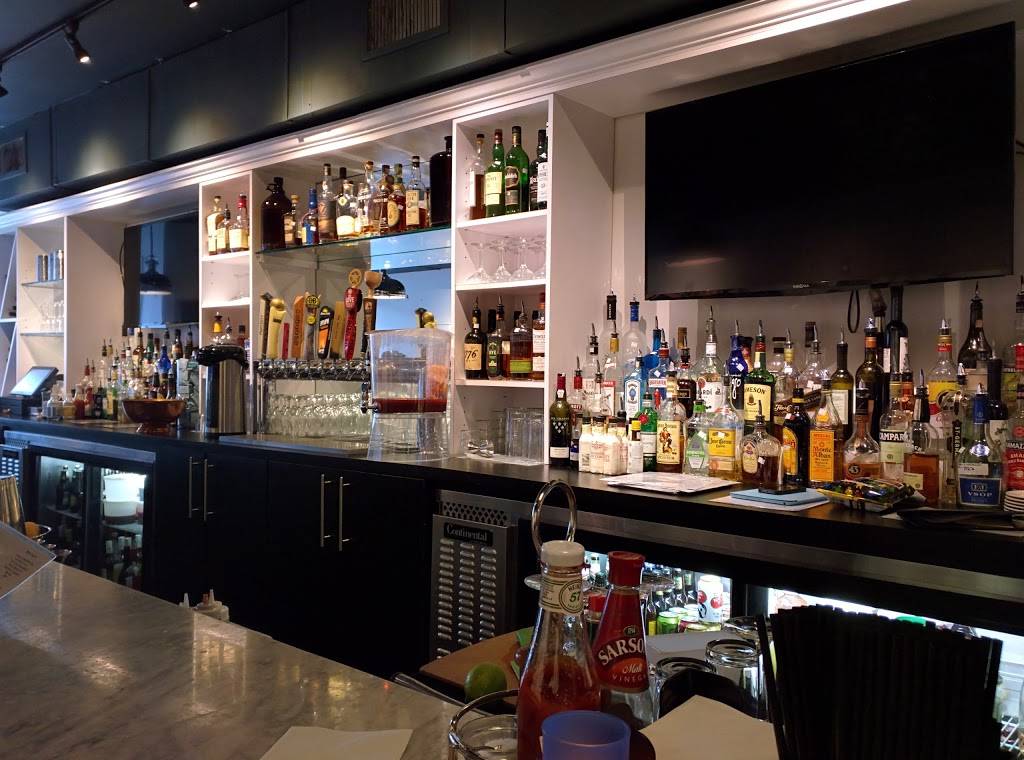 Hanks Oyster Bar | restaurant | 1026 King St, Alexandria, VA 22314, USA | 7037394265 OR +1 703-739-4265