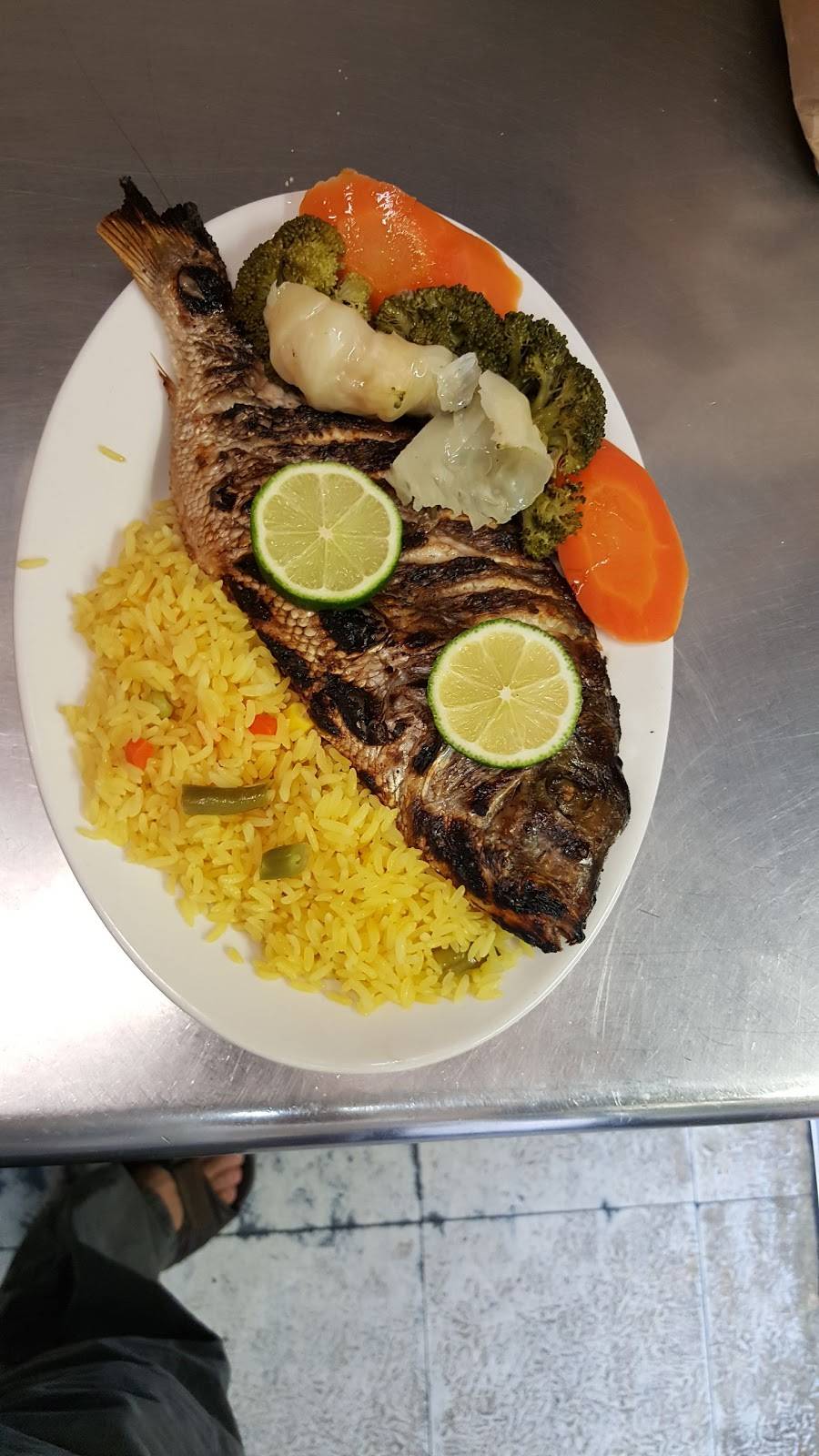 Stephanies Barbecue IV | restaurant | 687 N 6th St, Newark, NJ 07107, USA | 9737321090 OR +1 973-732-1090