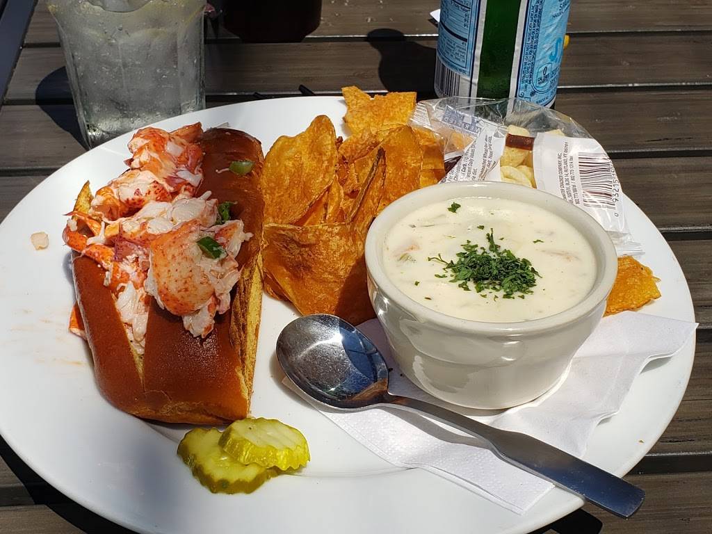 Old Ferry Landing | restaurant | 10 Ceres St, Portsmouth, NH 03801, USA | 6034315510 OR +1 603-431-5510