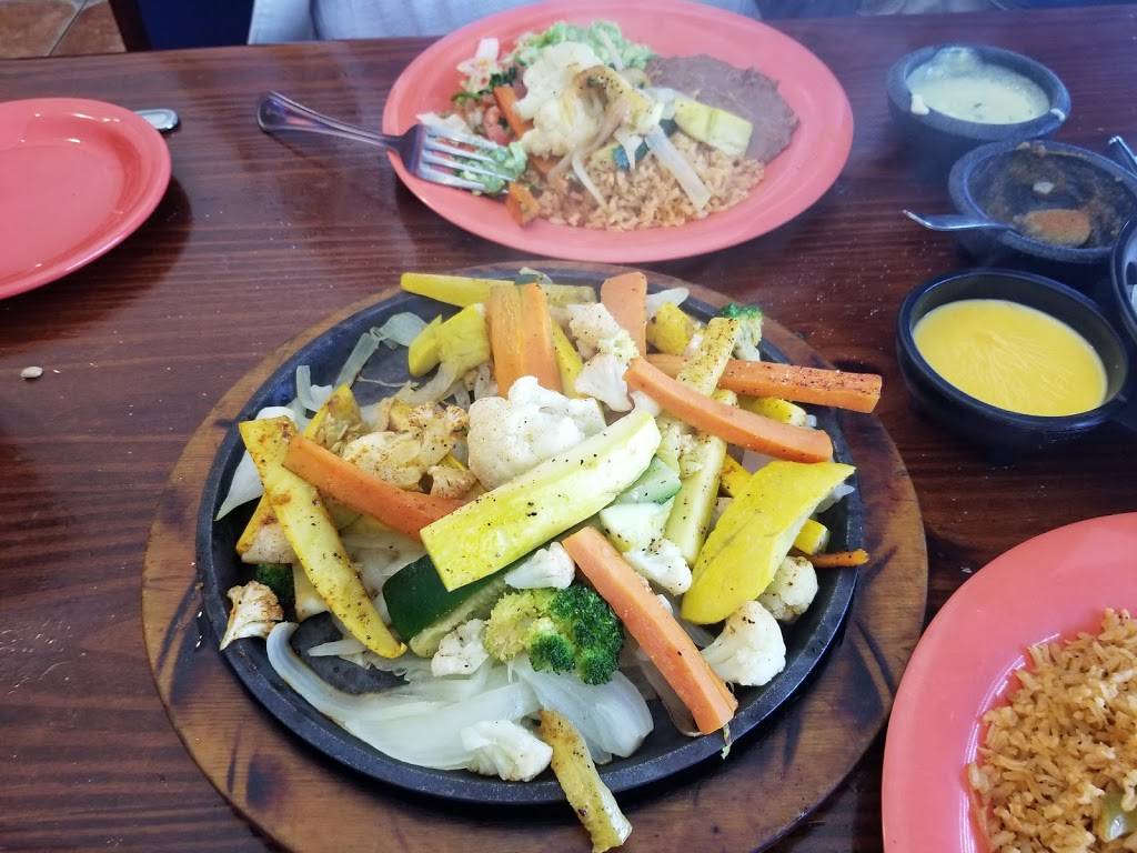 Celayas Mexican Restaurant & Cantina | restaurant | 12015 Perry Rd, Houston, TX 77070, USA | 2818906200 OR +1 281-890-6200