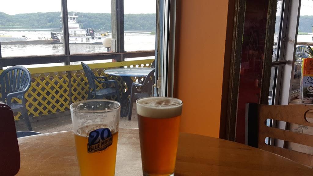 Captains Cove | restaurant | 1134 N 27th Rd, Ottawa, IL 61350, USA | 8154340881 OR +1 815-434-0881