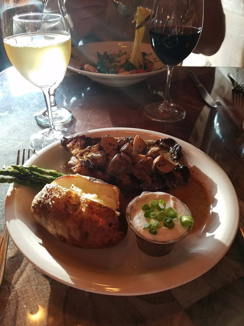 Riverside Farm Restaurant & Wine Market | restaurant | 291 Fairfield St, Oakland, ME 04963, USA | 2074654439 OR +1 207-465-4439