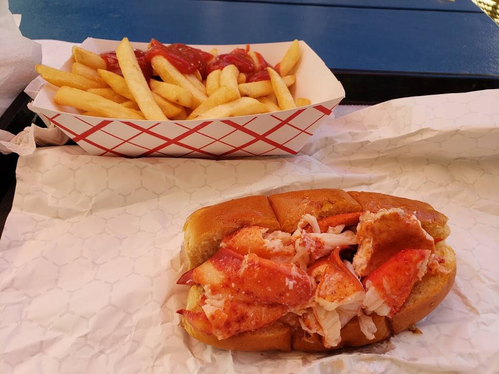 Clam Shack | restaurant | 98 Restaurant Row, Salem, MA 01970, USA | 9787412526 OR +1 978-741-2526