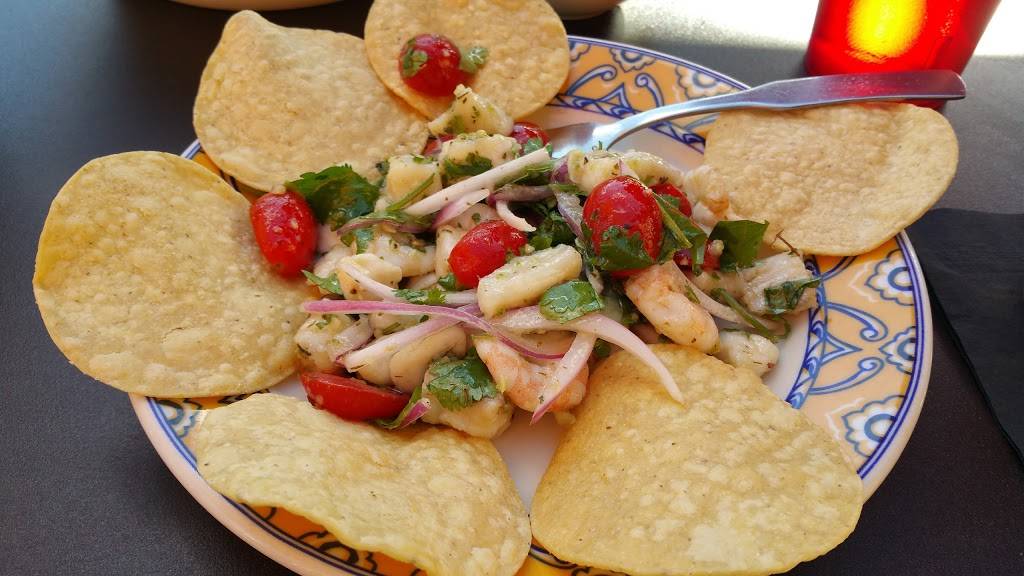 Uncle Julios Mexican From Scratch | restaurant | 231 Rio Blvd, Gaithersburg, MD 20878, USA | 2406322150 OR +1 240-632-2150