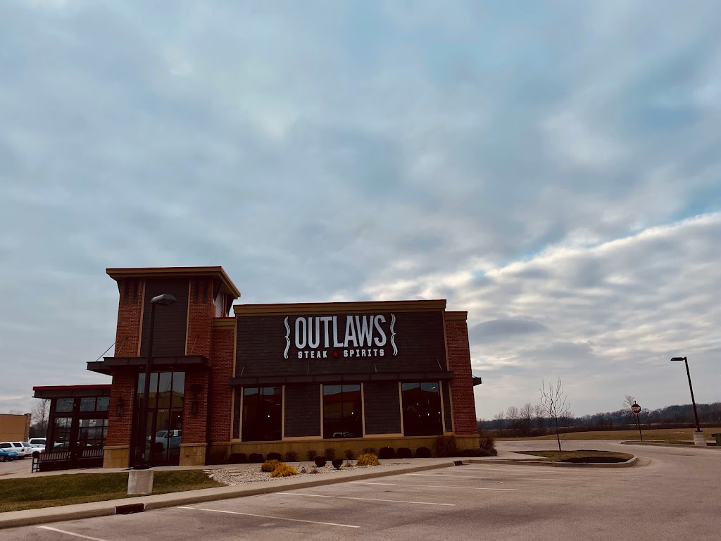 Outlaws Steak & Spirits | restaurant | 13871 Cabela Pkwy, Noblesville, IN 46060, USA | 4632381503 OR +1 463-238-1503