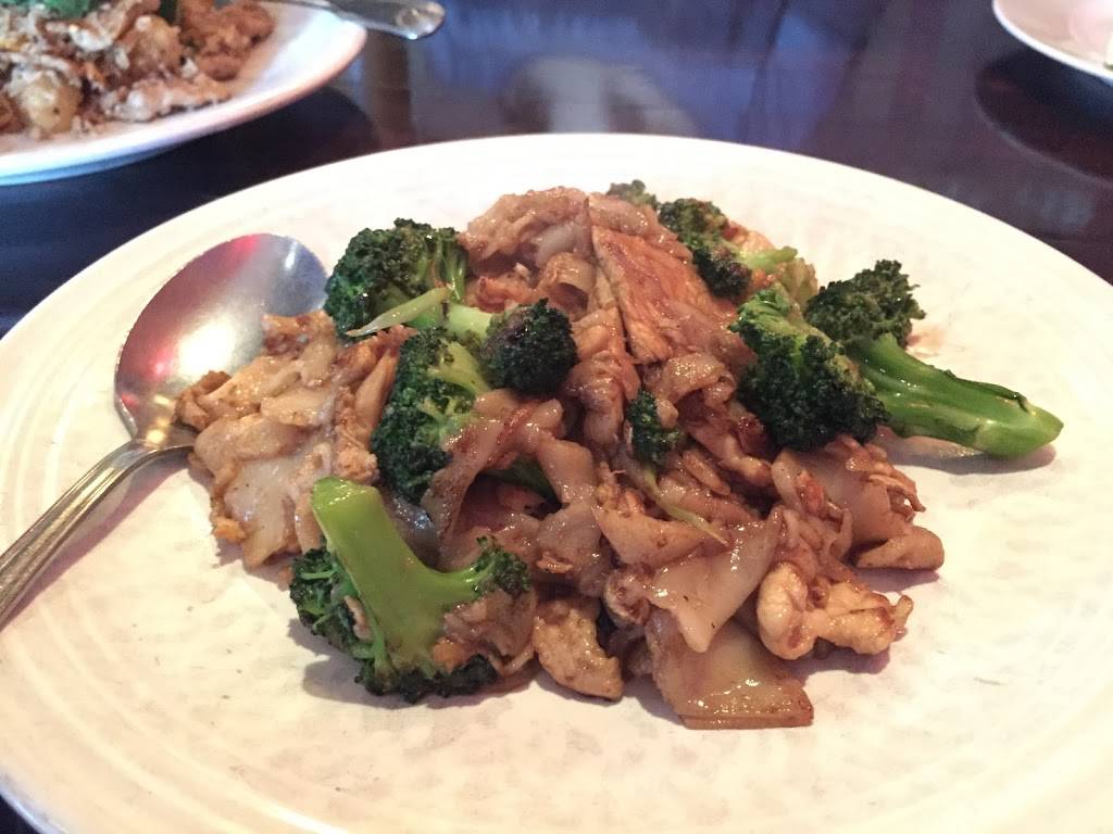 Thai Bistro Inc | restaurant | 18336 Aurora Ave N # 116, Shoreline, WA 98133, USA | 2065336200 OR +1 206-533-6200