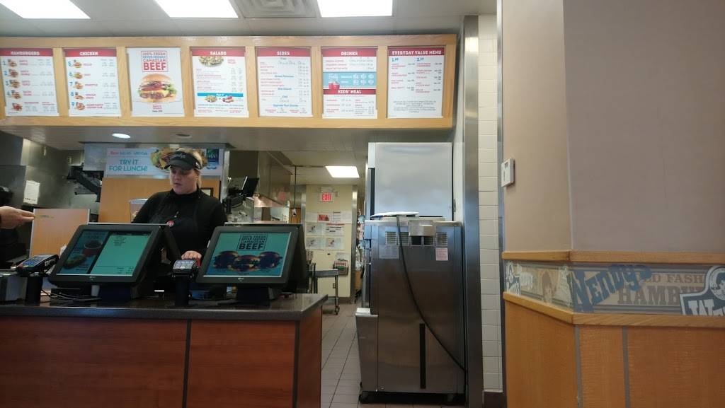 Wendys | restaurant | 450 St Clair St, Chatham, ON N7L 3K7, Canada | 5193516653 OR +1 519-351-6653