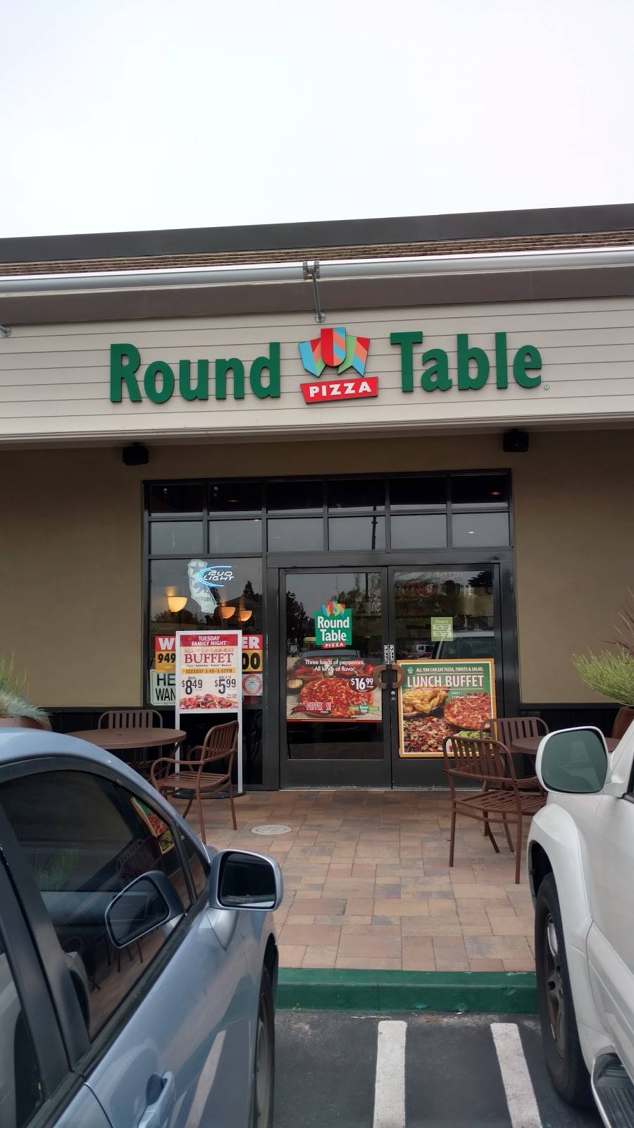 Round Table Pizza | meal delivery | 32525 Golden Lantern, Dana Point, CA 92629, USA | 9494969800 OR +1 949-496-9800