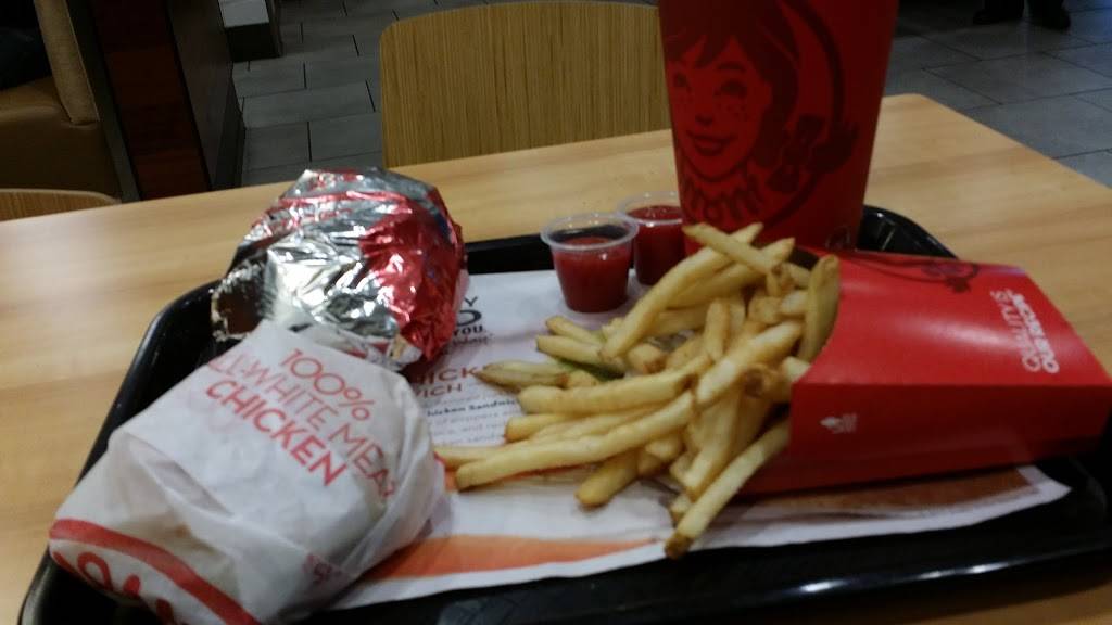 Wendys | restaurant | 2312 N Ashland Ave, Chicago, IL 60614, USA | 7733277398 OR +1 773-327-7398