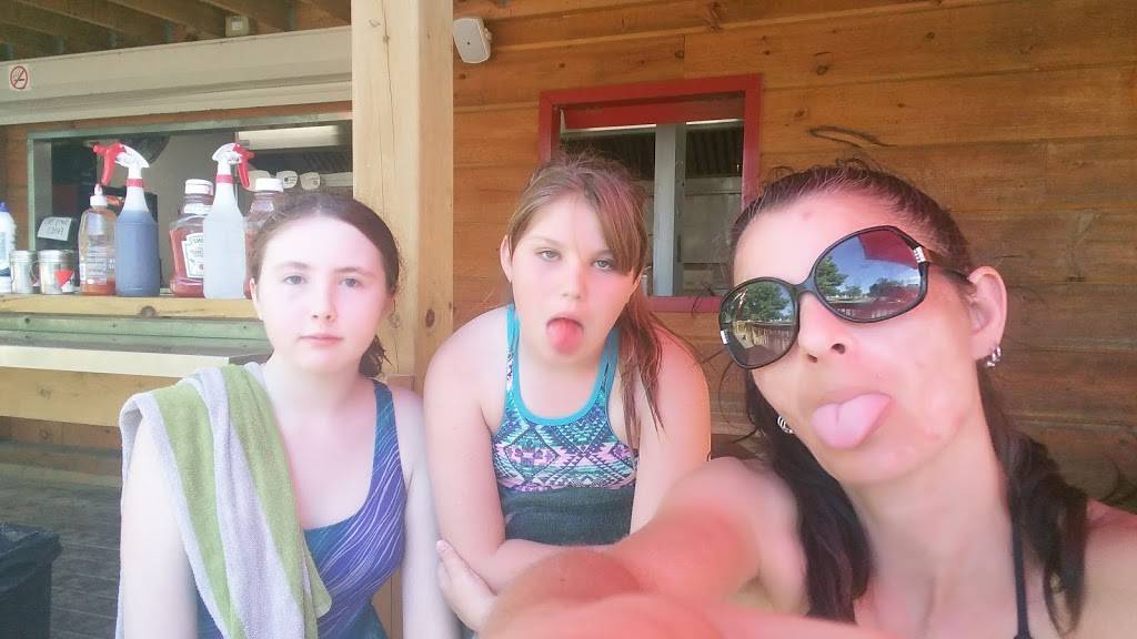 The Cabin | restaurant | 2011 Ashburnham Dr, Peterborough, ON K9L 1P8, Canada | 7052439106 OR +1 705-243-9106