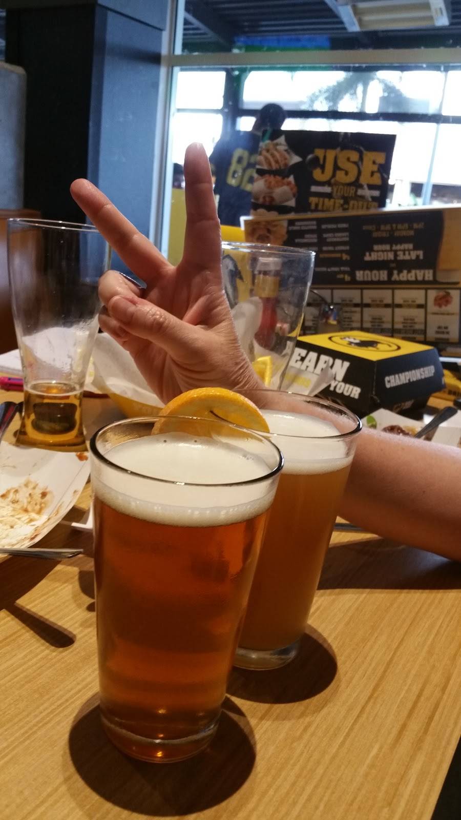 Buffalo Wild Wings | restaurant | 4058 Tampa Rd Suite #1, Oldsmar, FL 34677, USA | 8138149900 OR +1 813-814-9900