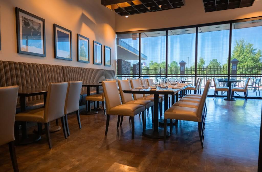 District 21 Restaurant | restaurant | 12777 N Rockwell Ave, Oklahoma City, OK 73142, USA | 4057177700 OR +1 405-717-7700