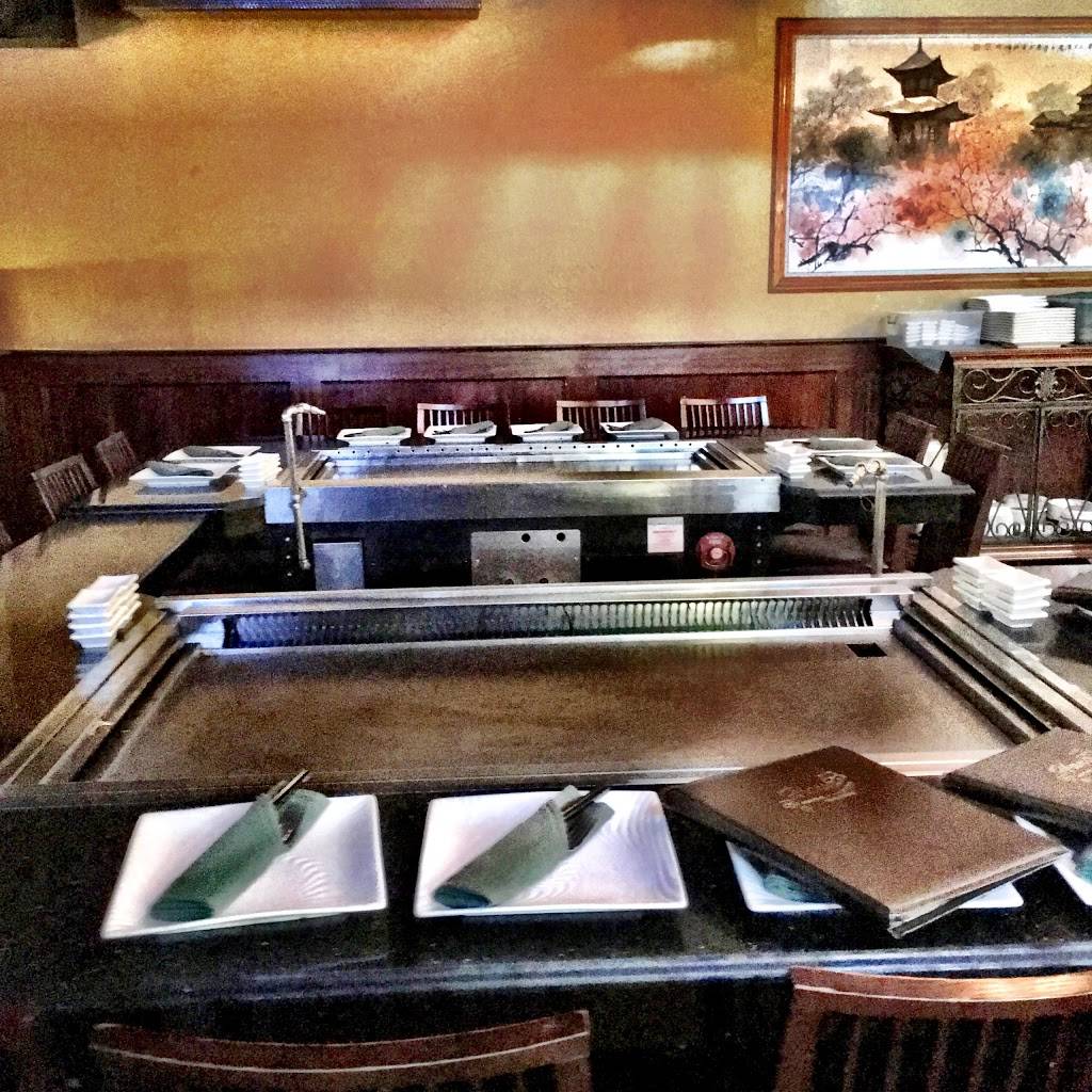 Hana Japanese Steakhouse | restaurant | 1620 Western Ave, Albany, NY 12203, USA | 5184524262 OR +1 518-452-4262