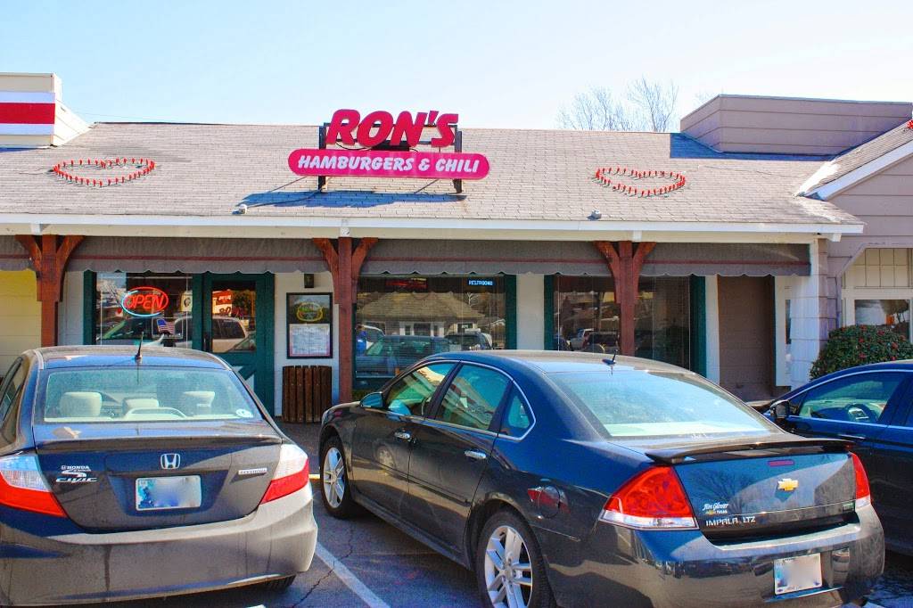 Rons Hamburgers & Chili At the Farm Shopping Center | restaurant | The Farm Shopping Center, 6548 E 51st St, Tulsa, OK 74145, USA | 9186645688 OR +1 918-664-5688