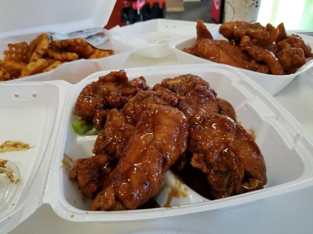 FreshWing of Hudson | restaurant | 246 Main St, Hudson, MA 01749, USA | 9785689464 OR +1 978-568-9464