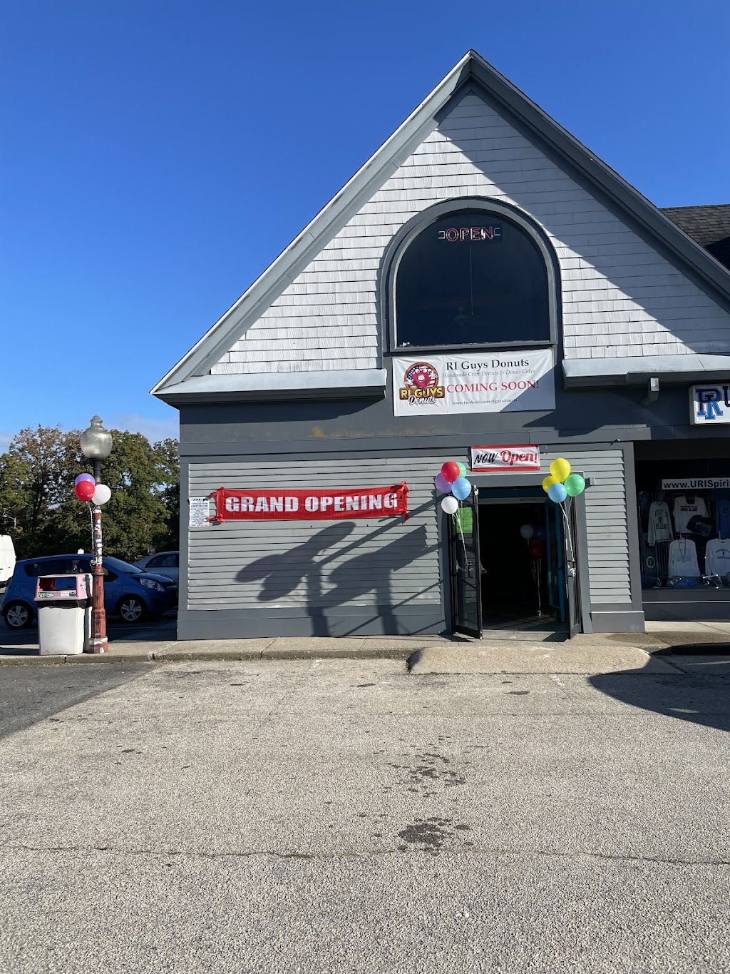 RI Guys Donuts | bakery | 99 Fortin Rd Suite 122, Kingston, RI 02881, USA | 4015157367 OR +1 401-515-7367