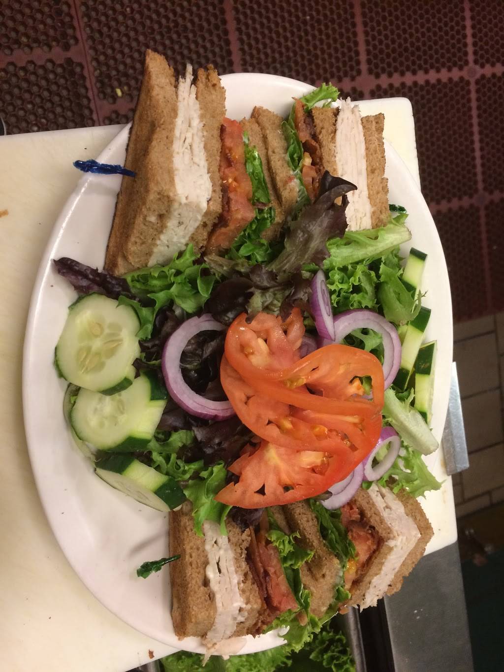 Annies | restaurant | 176 Bellevue Ave, Newport, RI 02840, USA | 4018496731 OR +1 401-849-6731