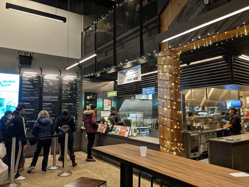 Shake Shack | restaurant | 71-26 Austin St, Forest Hills, NY 11375, USA | 7189283234 OR +1 718-928-3234
