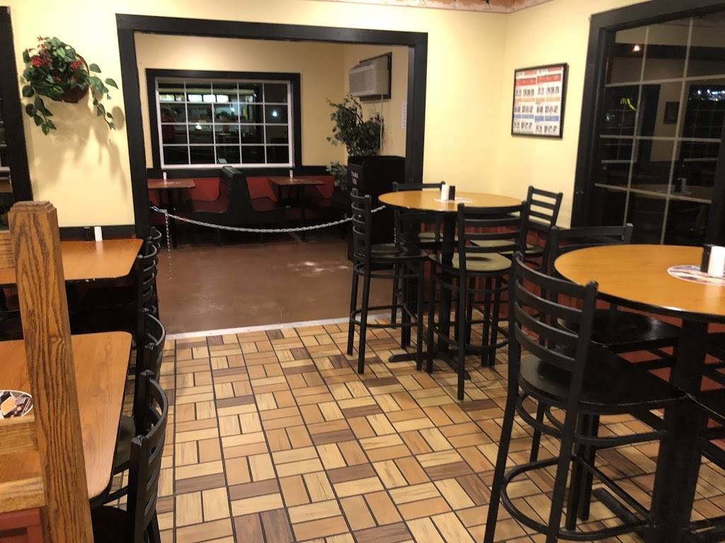 Lees Famous Recipe Chicken | restaurant | West Park Shopping Center, W Broadway St #101, Lawrenceburg, KY 40342, USA | 5028390005 OR +1 502-839-0005