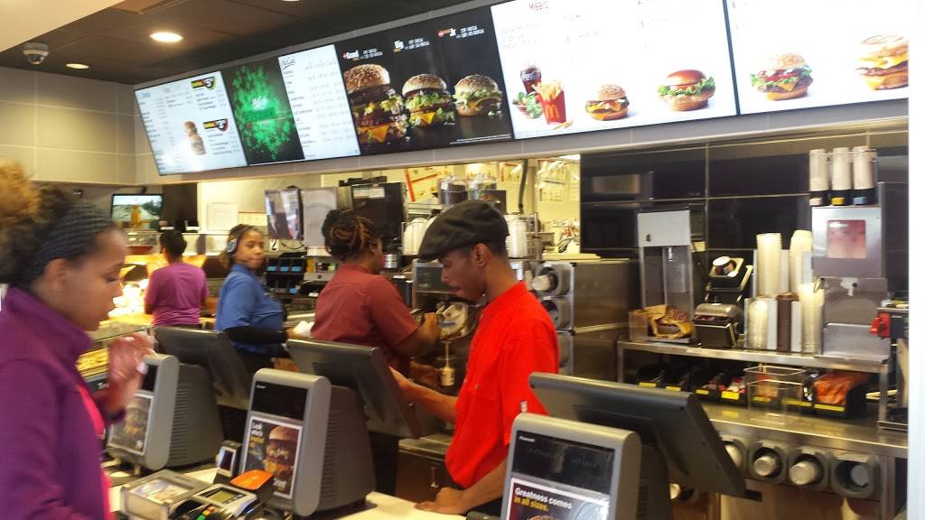 McDonalds | cafe | 6050 Winchester Rd, Memphis, TN 38115, USA | 9017949648 OR +1 901-794-9648