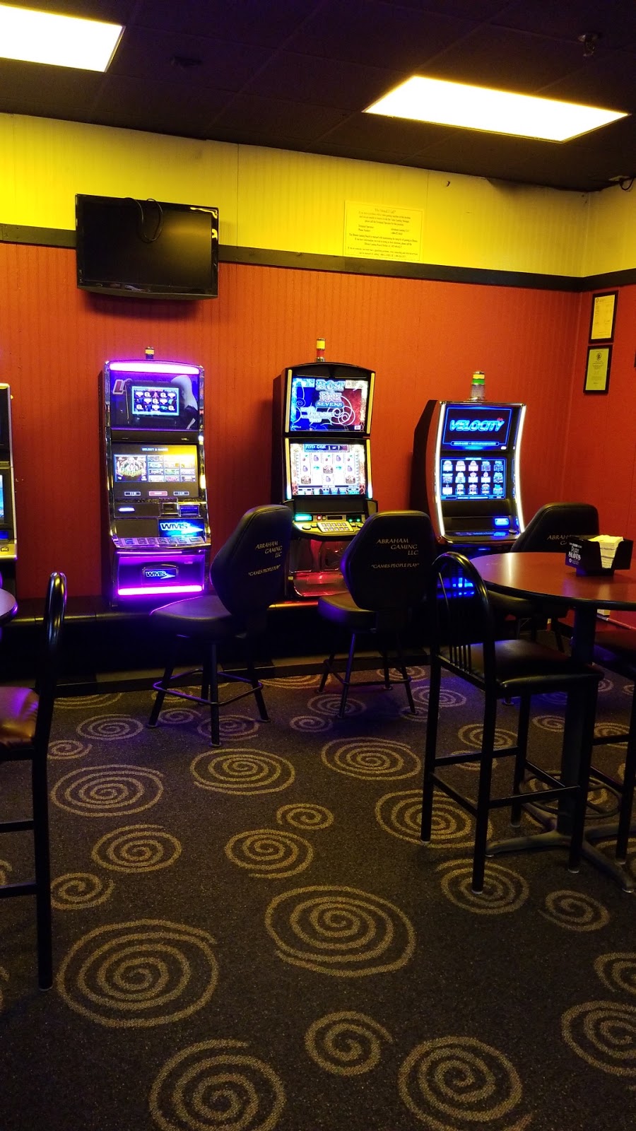 AMF Strike N Spare Lanes- IL | restaurant | 2660 W Lawrence Ave, Springfield, IL 62704, USA | 2177876111 OR +1 217-787-6111