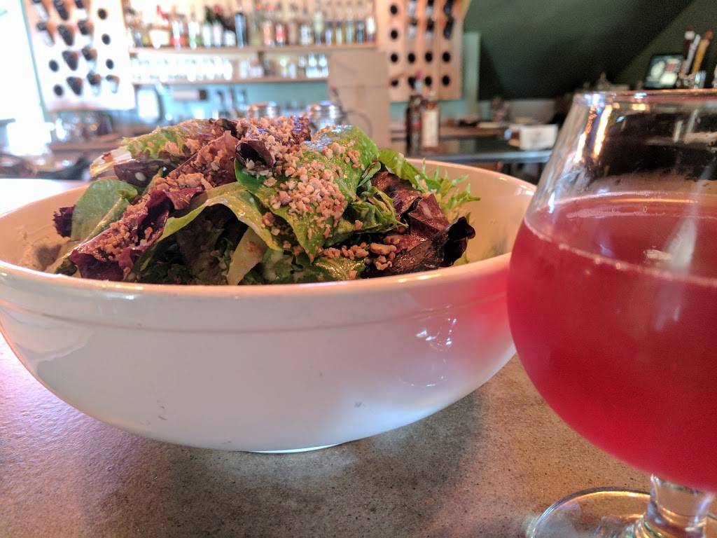 Wood Stone Craft Pizza | restaurant | 557 S School Ave, Fayetteville, AR 72701, USA | 4794441947 OR +1 479-444-1947