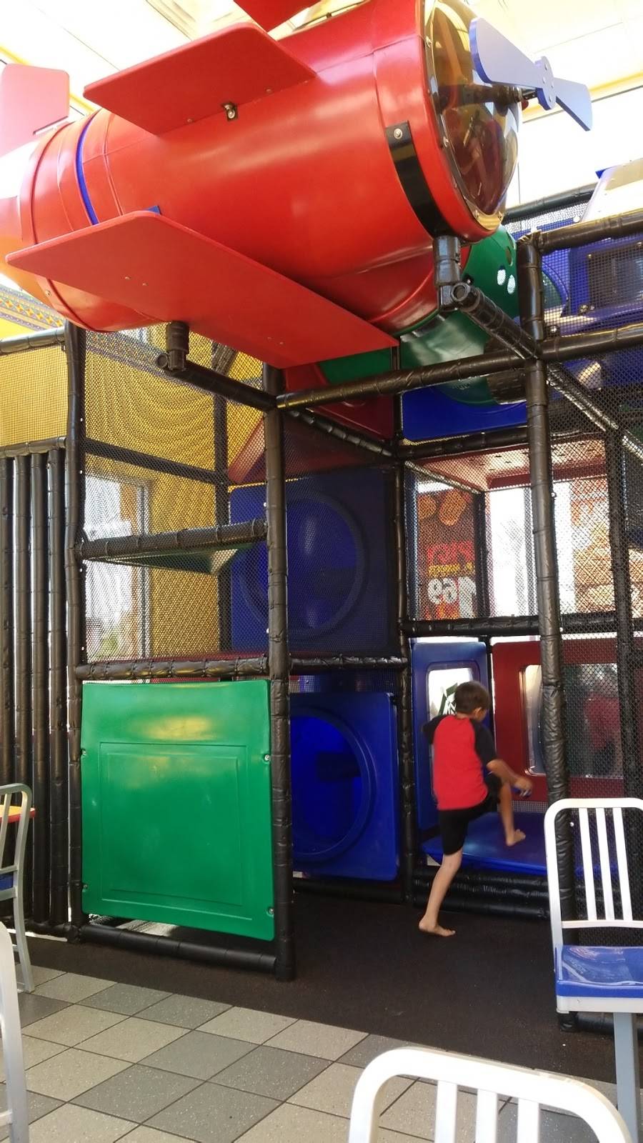 Burger King | restaurant | 9680 W Camelback Rd, Glendale, AZ 85305, USA | 6238772478 OR +1 623-877-2478