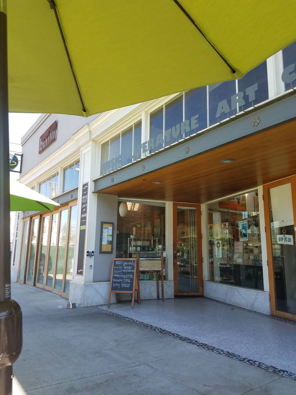 Berlin Bistro | cafe | 420 E 4th St, Long Beach, CA 90802, USA | 5624350600 OR +1 562-435-0600