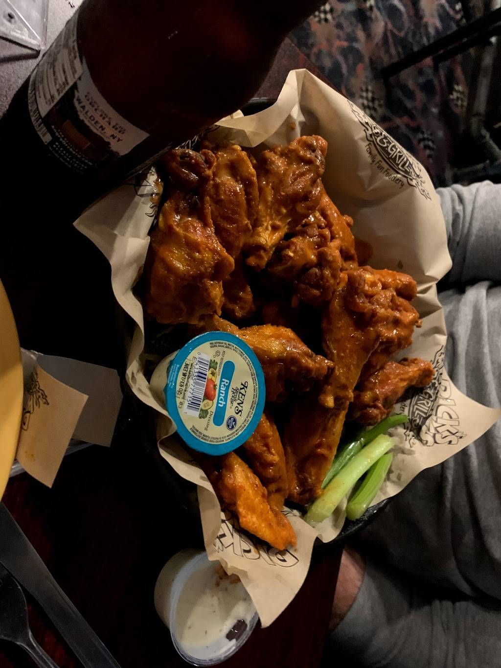 Dicks Wings And Grill Fernandina | restaurant | 474313 E State Rd 200, Fernandina Beach, FL 32034, USA | 9043106945 OR +1 904-310-6945