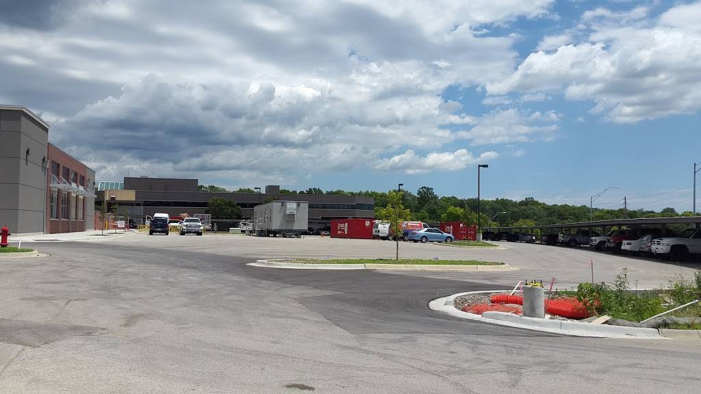 Smoothie King | meal delivery | 8825 State Line Rd, Kansas City, MO 64114, USA | 8163330404 OR +1 816-333-0404