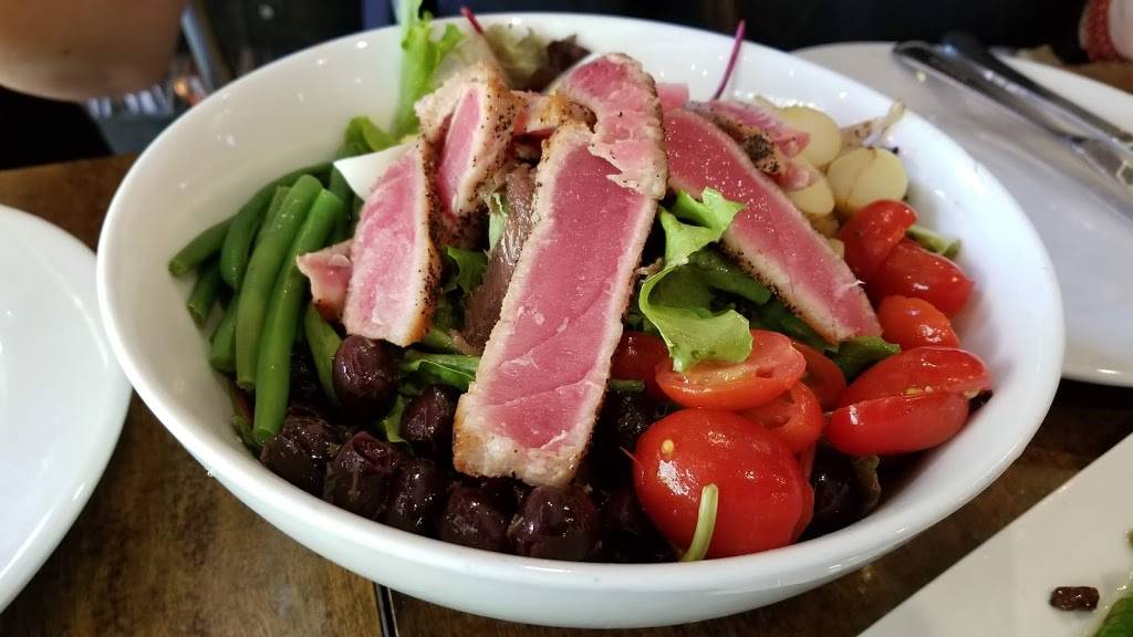 La Cigogne | restaurant | 215 Union St, Brooklyn, NY 11231, USA | 7188585641 OR +1 718-858-5641