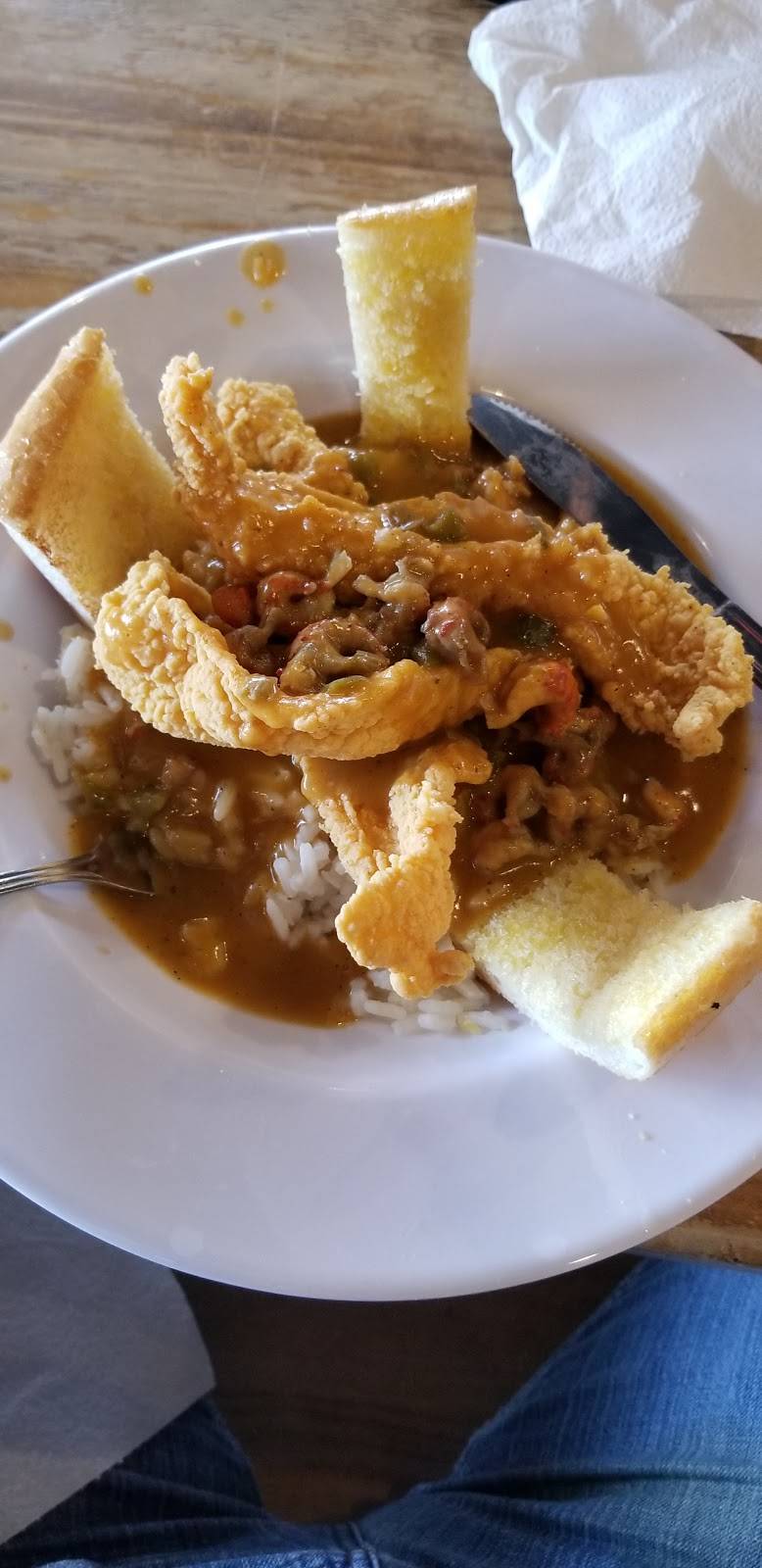 The Lost Cajun- Embassy | restaurant | 226 W Bitters Rd #120, San Antonio, TX 78216, USA | 2105490135 OR +1 210-549-0135