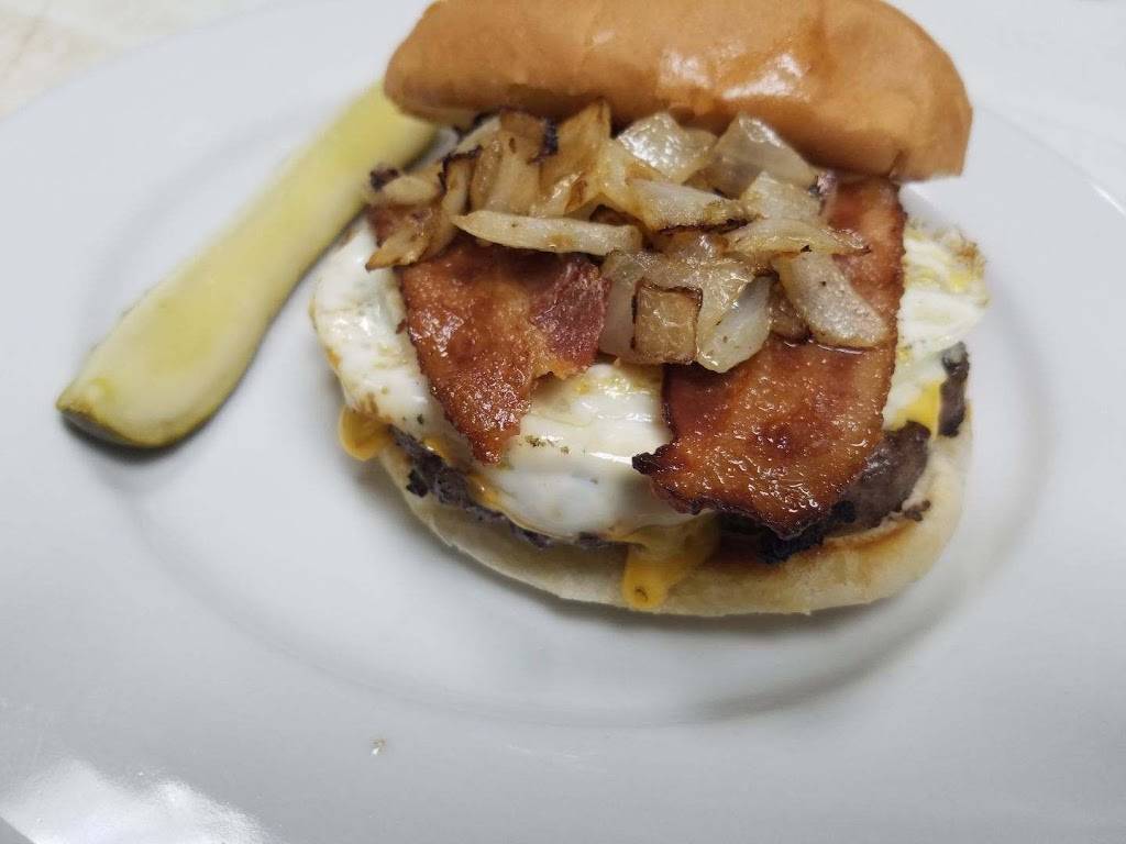 Safari Steak House | restaurant | 897 Riverdale Dr, Hobart, WI 54155, USA | 9204978862 OR +1 920-497-8862