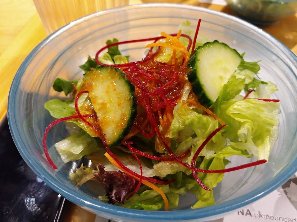 Hina Sushi | restaurant | 769 The Queensway, Etobicoke, ON M8Z 1N1, Canada | 6473506555 OR +1 647-350-6555