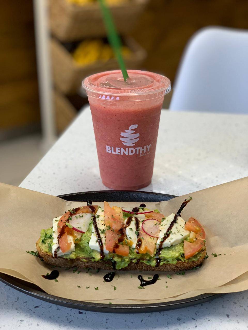 Blendthy Fresh Bar & Coffee | meal takeaway | Inside the Wells Fargo Building, 2100 Ponce de Leon Blvd STE 101, Coral Gables, FL 33134, USA | 7865362772 OR +1 786-536-2772