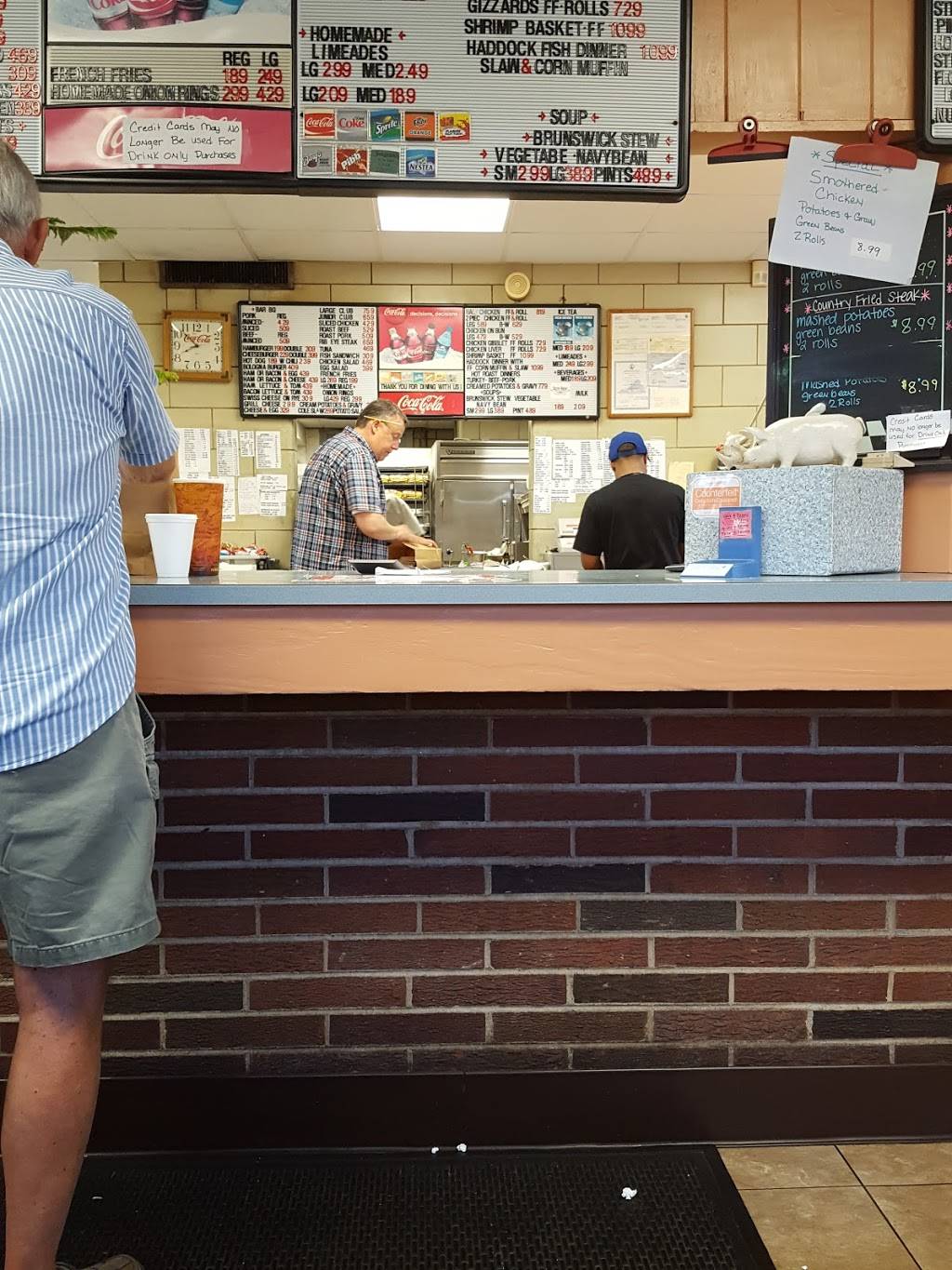 Dunns Drive In Barbecue | restaurant | 3716 Mechanicsville Turnpike, Richmond, VA 23223, USA | 8043294676 OR +1 804-329-4676