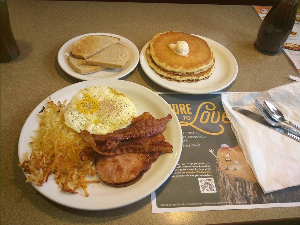 Dennys | restaurant | 815 US-24, Gilman, IL 60938, USA | 8152654053 OR +1 815-265-4053