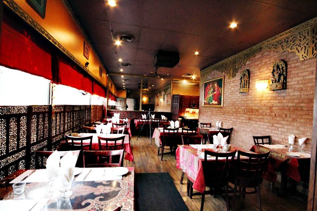 Taj Indian Cuisine | restaurant | 3009 Carling Ave, Ottawa, ON K2B 7Y6, Canada | 6137266955 OR +1 613-726-6955