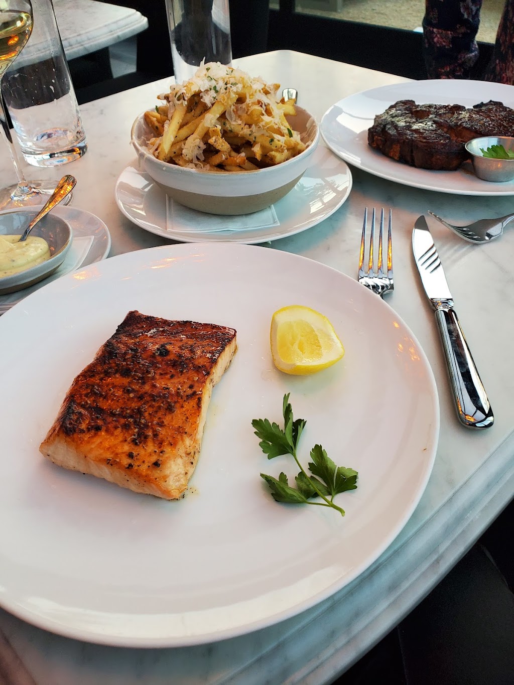 RH Rooftop Restaurant Dallas | restaurant | 3133 Knox St, Dallas, TX 75205, USA | 2145207255 OR +1 214-520-7255