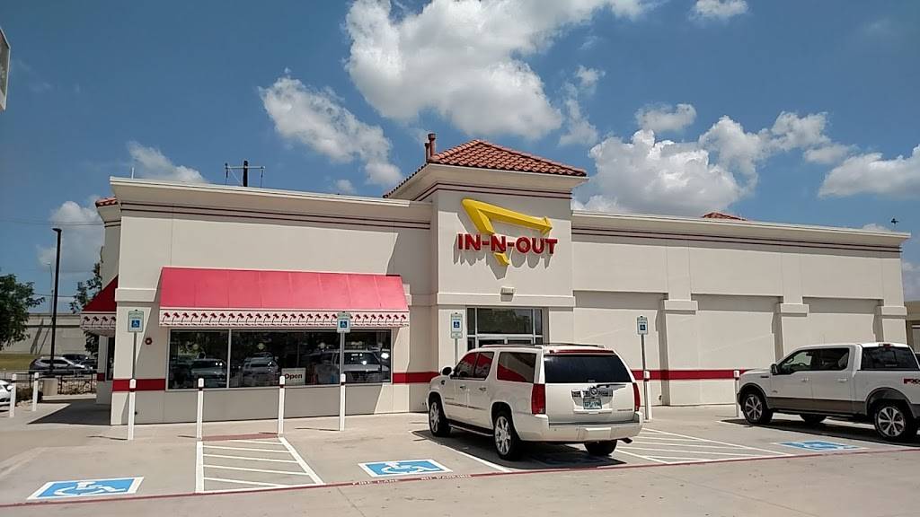 In-N-Out Burger | restaurant | 5298 TX-121, The Colony, TX 75056, USA | 8007861000 OR +1 800-786-1000