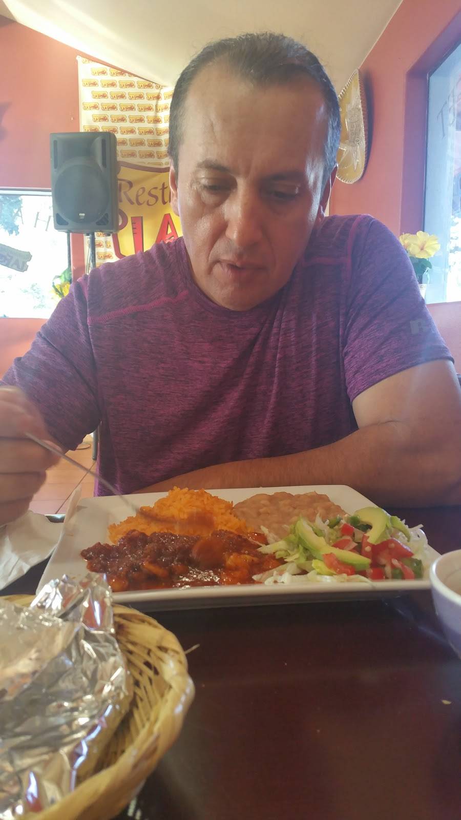 Taqueria La Fiesta | restaurant | 817 Burbank Ave, Santa Rosa, CA 95407, USA | 7075951119 OR +1 707-595-1119