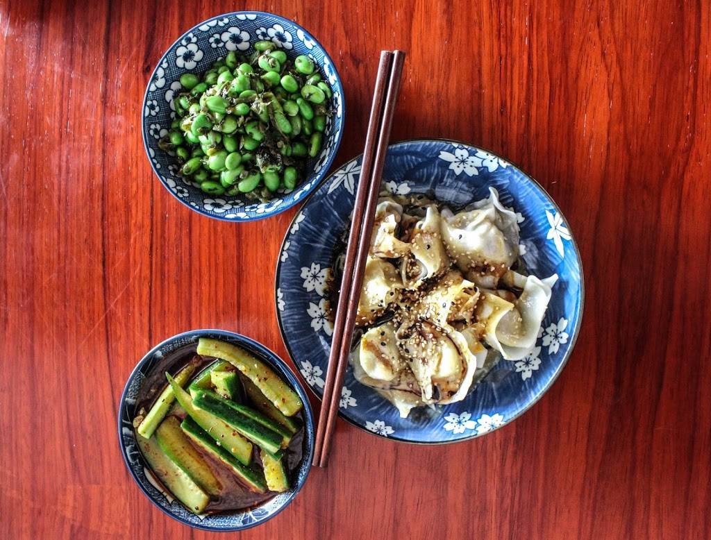 hinata dumplings | restaurant | Canada, Quebec, Kirkland, CA Québec Kirkland Boulevard Saint-Charles 2814 邮政编码:邮政编码: H9H 3B6 | 5146309773 OR +1 514-630-9773