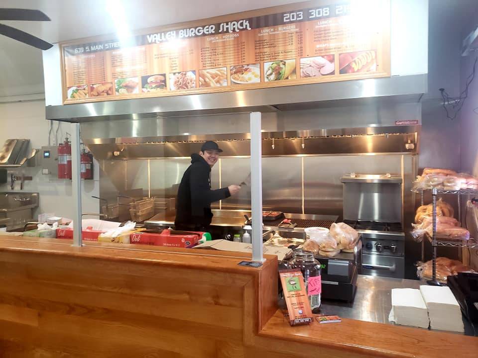 Valley Burger Shack | restaurant | 639 S Main St, Seymour, CT 06483, USA | 2033082190 OR +1 203-308-2190