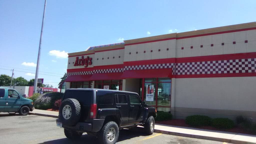 Wendys | restaurant | 2620 State St. South, Ionia, MI 48846, USA | 6165272611 OR +1 616-527-2611