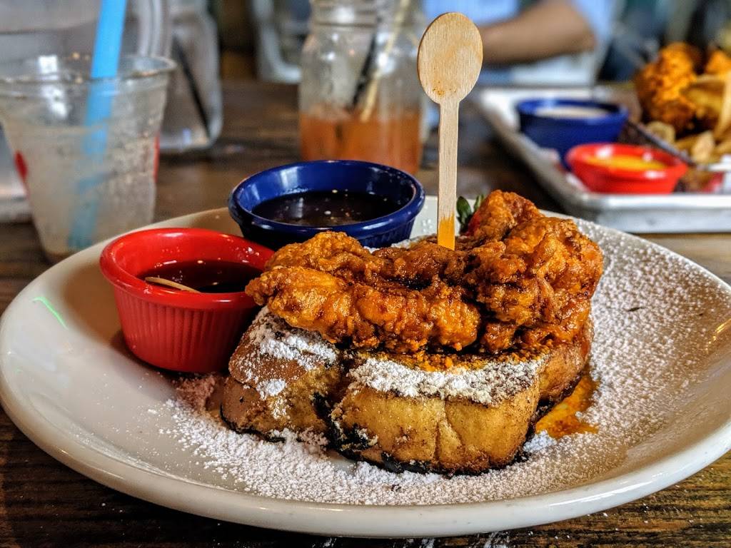 Party Fowl | restaurant | 719 8th Ave S, Nashville, TN 37203, USA | 6156248255 OR +1 615-624-8255