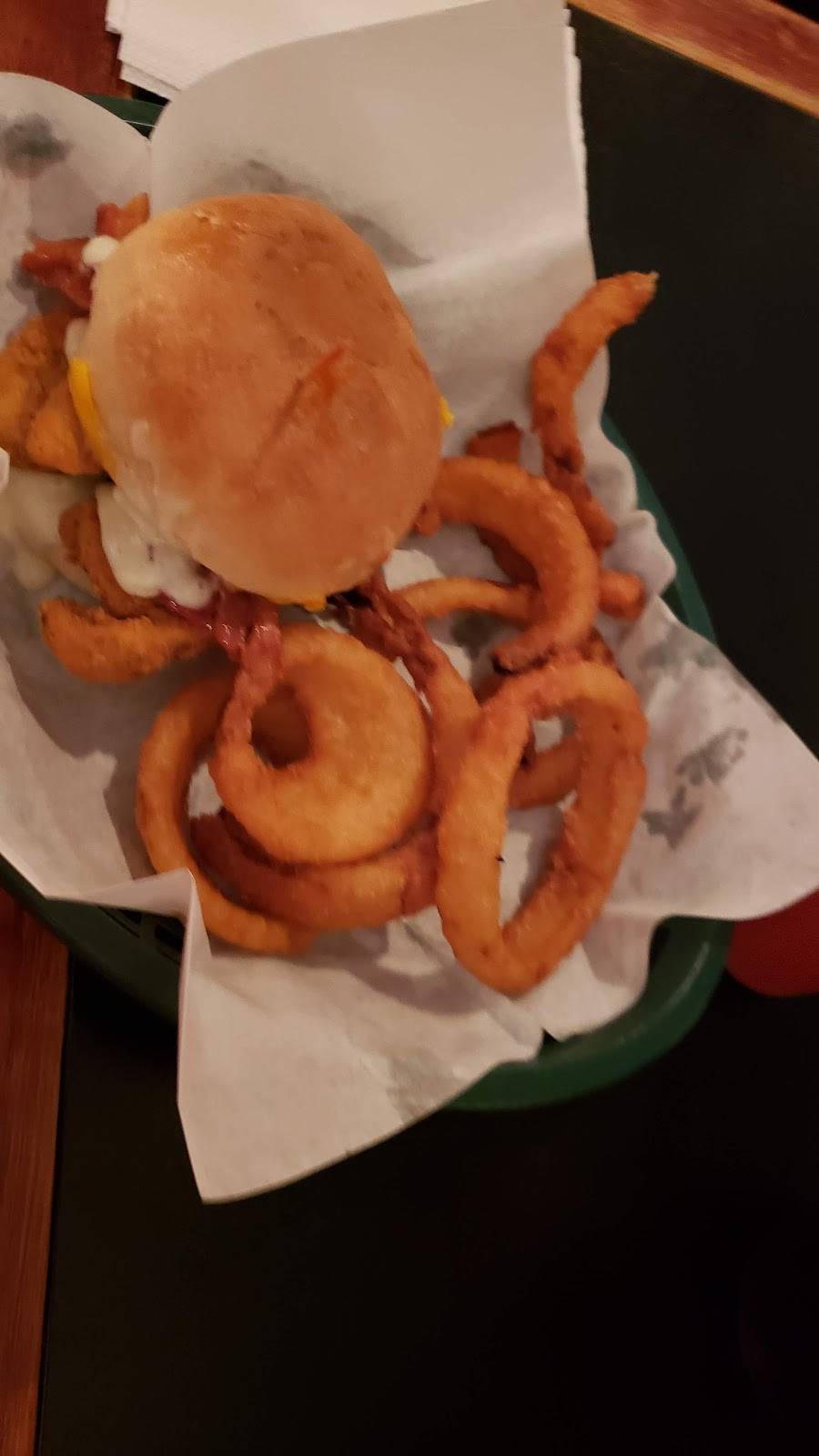 Station Square Restaurant | restaurant | 424 Buckhannon Pike, Nutter Fort, WV 26301, USA | 3046229852 OR +1 304-622-9852