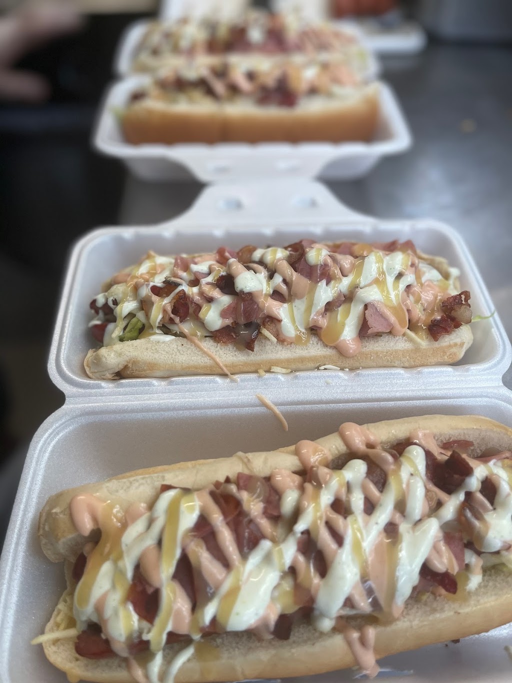 Comida rápida | restaurant | 12156 SW 3rd St, Pembroke Pines, FL 33025, USA | 7868595677 OR +1 786-859-5677