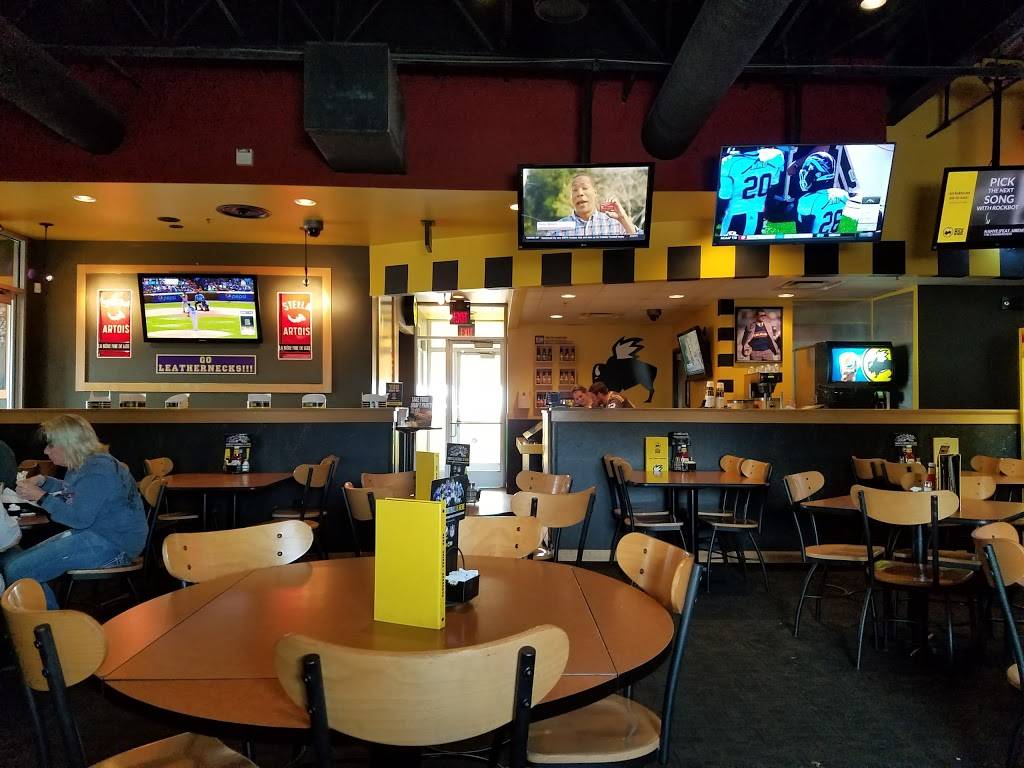 Buffalo Wild Wings | meal takeaway | 1724 E Jackson, Macomb, IL 61455, USA | 3098335707 OR +1 309-833-5707