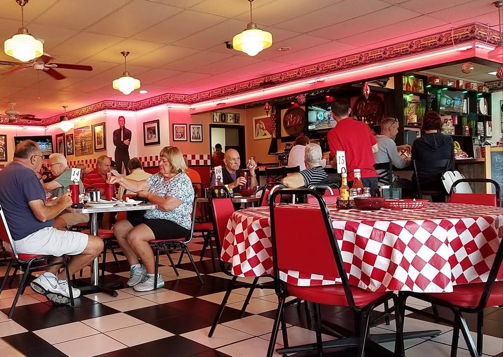 Joes Diner | restaurant | 1225 Airport-Pulling Rd, Naples, FL 34104, USA | 2394351616 OR +1 239-435-1616