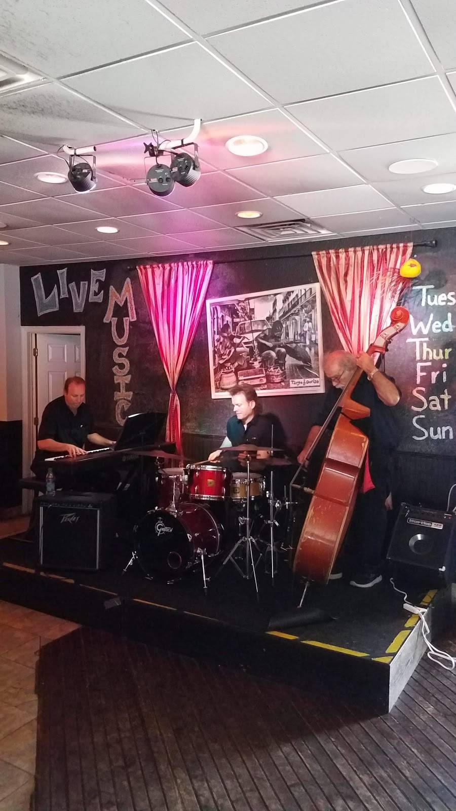 Caseys Upper Deck Bar & Grill | restaurant | 1414 S Atlantic Ave, New Smyrna Beach, FL 32169, USA | 3864241024 OR +1 386-424-1024